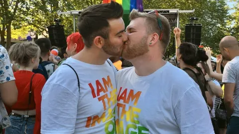 Chat Chueca Barcelona